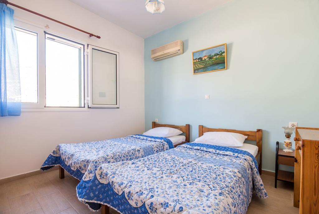Maria'S House Apartment Кателиос Екстериор снимка